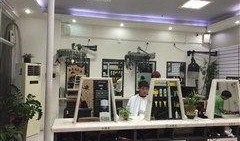 海口美发店服务最新爆料,揭秘潮流剪裁与个性护理秘籍